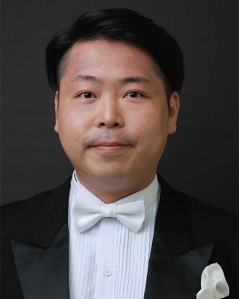 新見 準平
